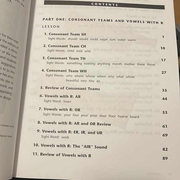 2nd, 3rd grade Right Into Reading Book 2 - Picture 5 of 6